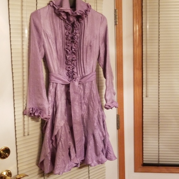 Dress - Picture 8 of 8